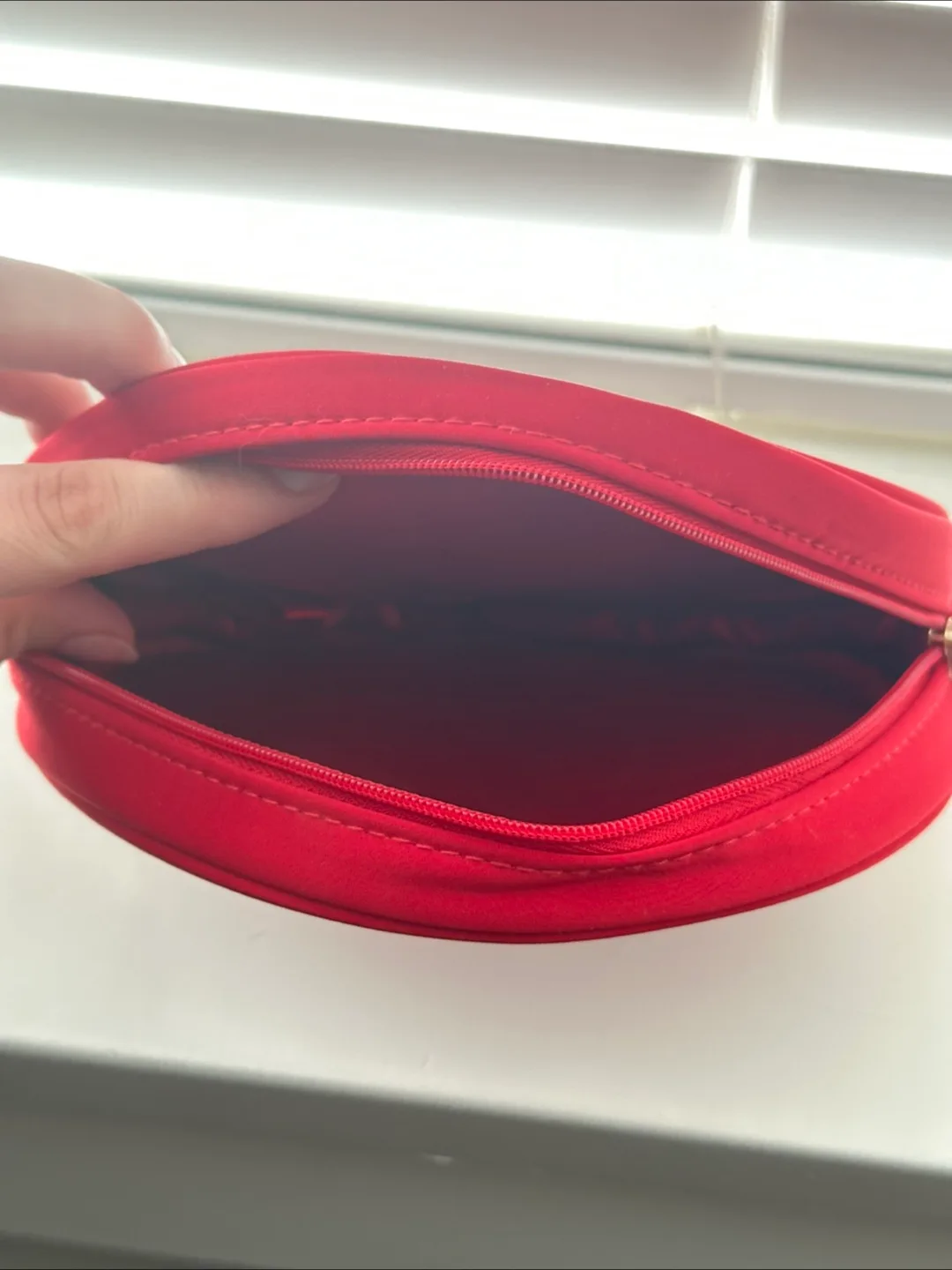 Giorgio Armani Red Cosmetic Bag image indicator(3)