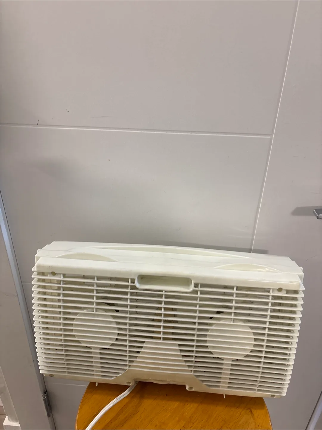 DuraCraft Twin Window Fan 16.5x9x4 inches image indicator(6)