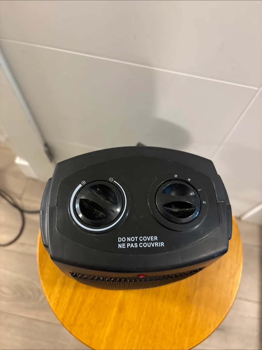 Elected Mart Black Space Heater image indicator(3)