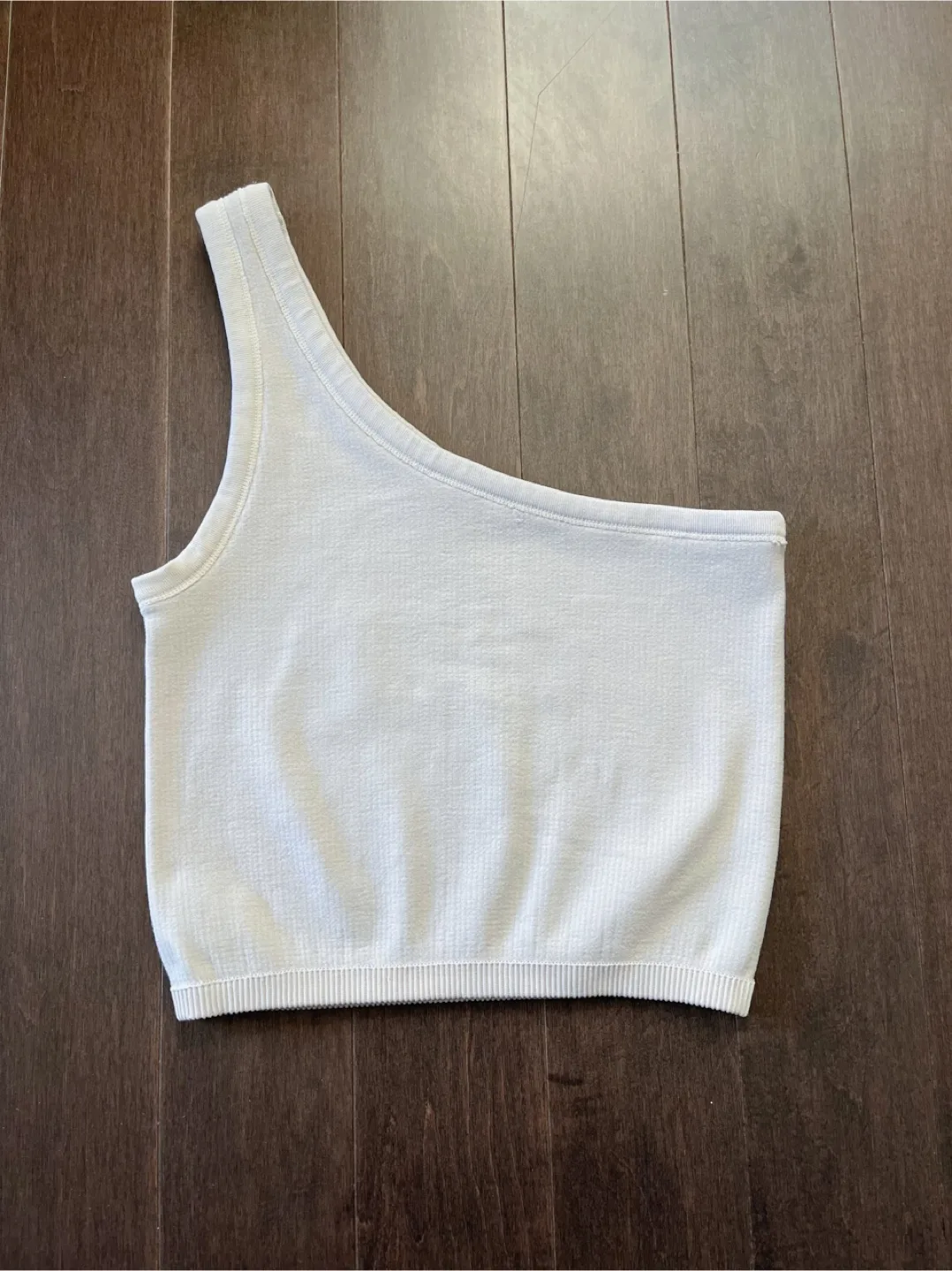 Bran new one Shoulder Crop Top thumbnail