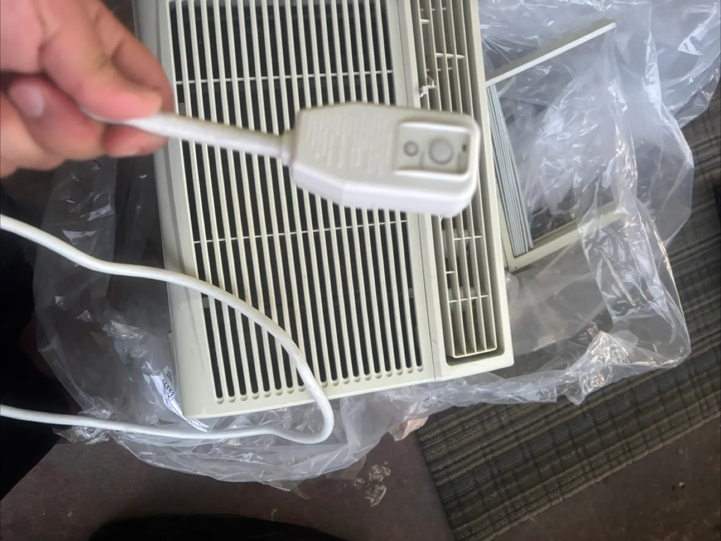 Window air conditioner