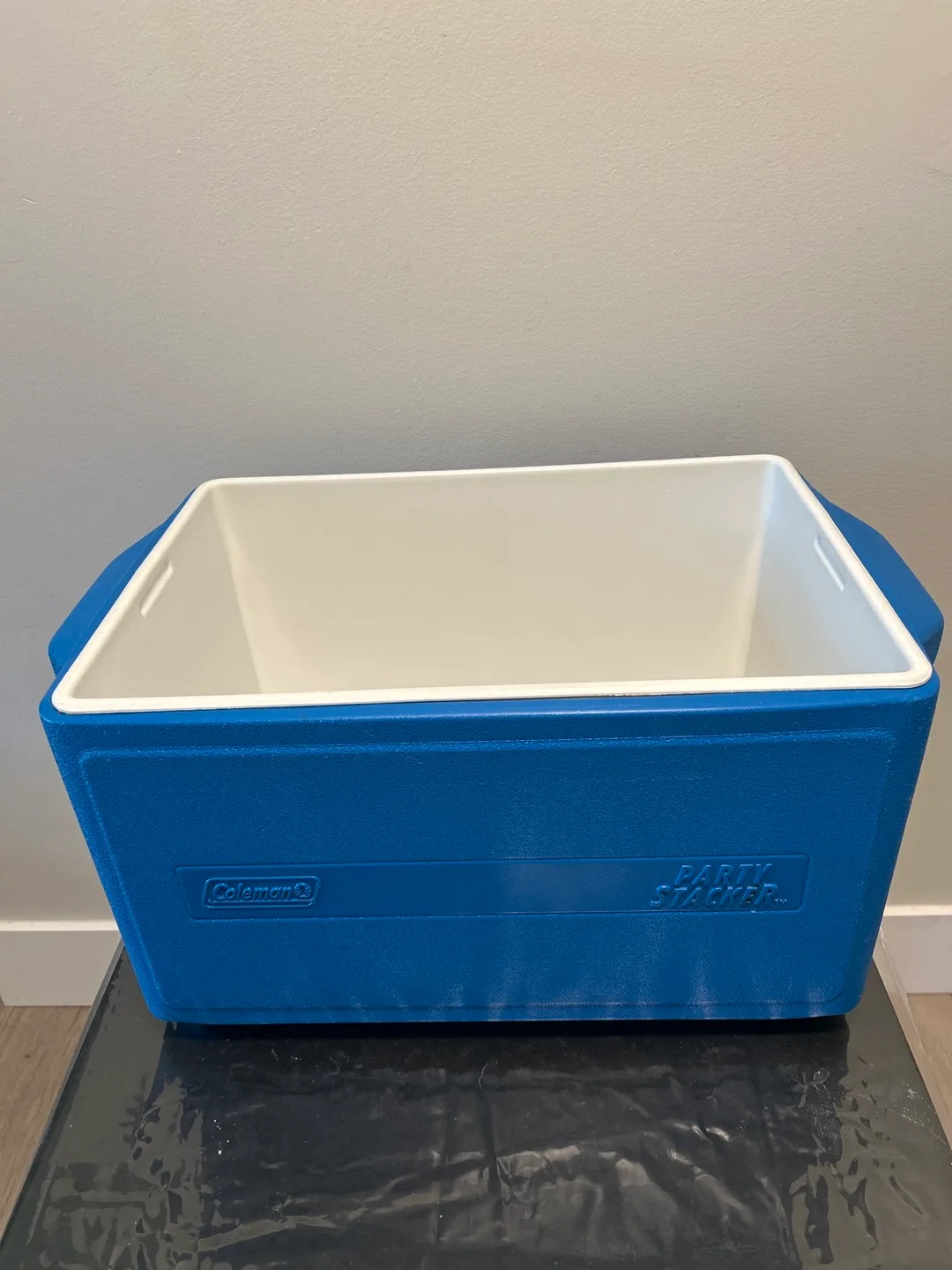 Coleman Party Stacker Cooler image indicator(2)