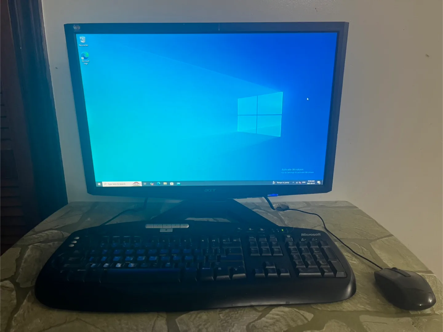 Acer Monitor, Keyboard, and Mouse thumbnail