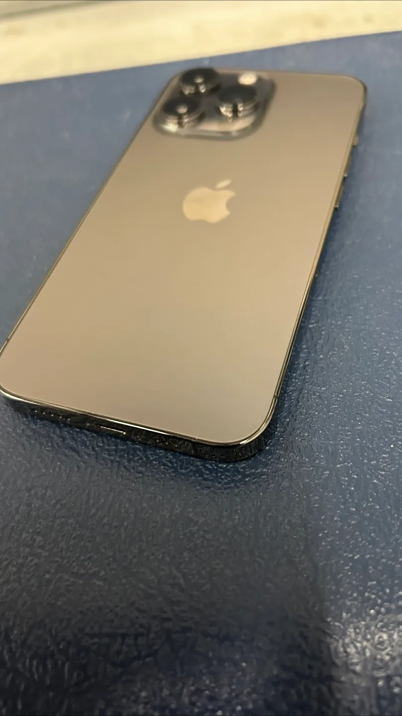 iPhone 13pro good condition image indicator(6)