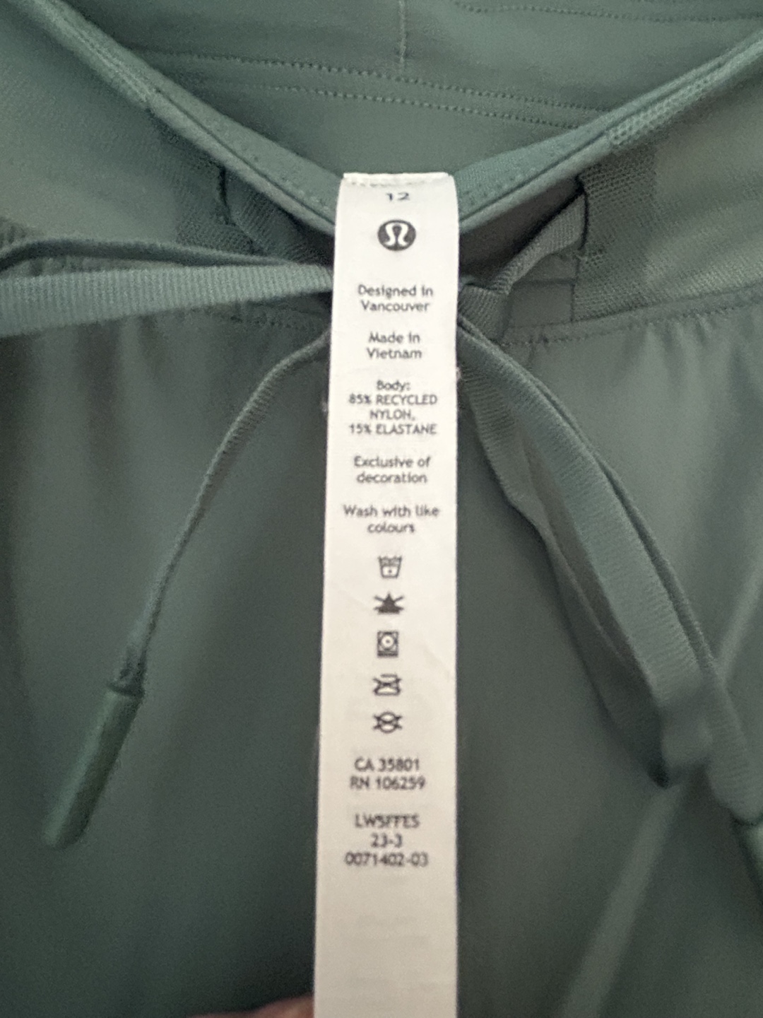 Lululemon women’s green align nylon pants - photo 2