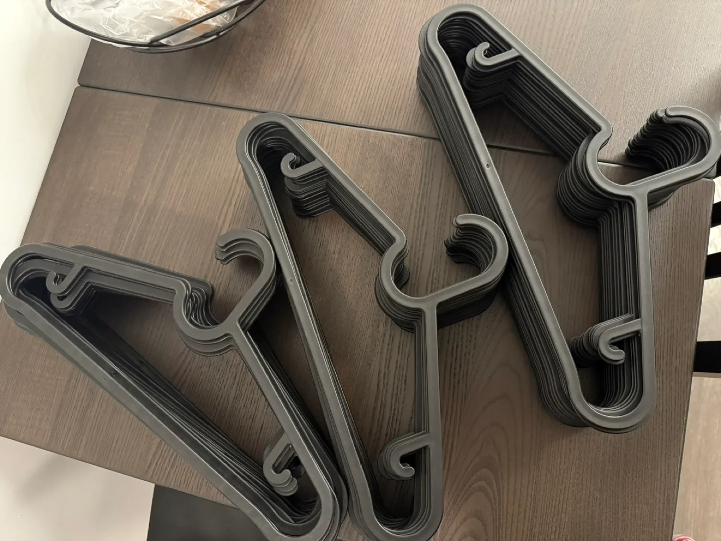 Set of 100 Black Hangers thumbnail