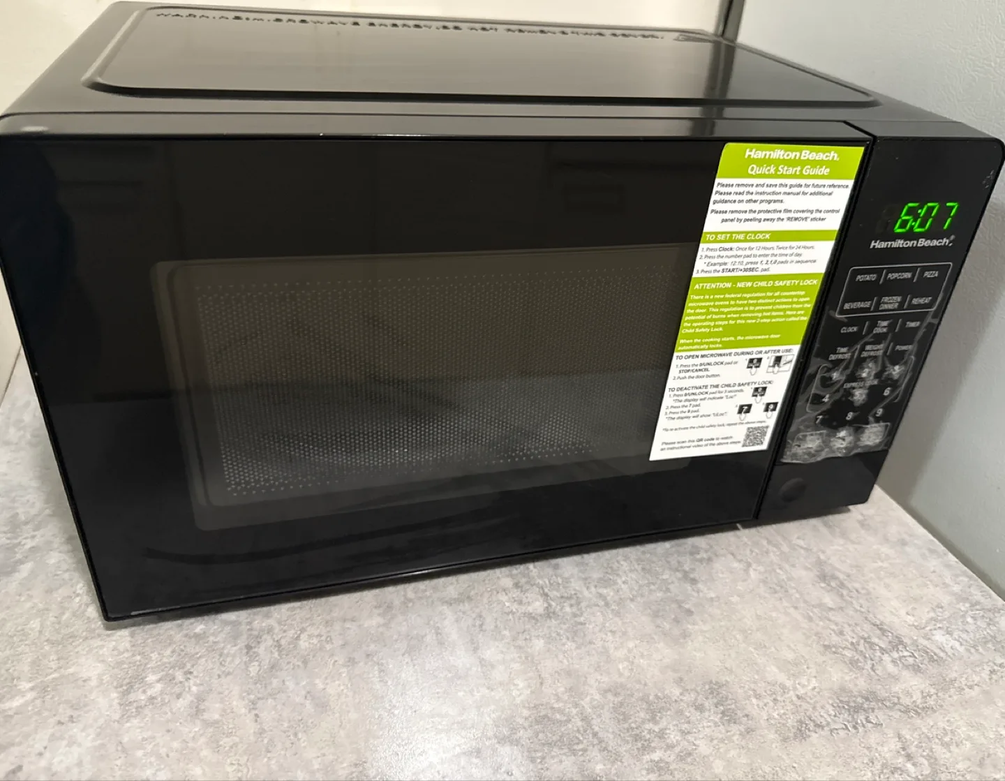 Black Microwave Oven thumbnail