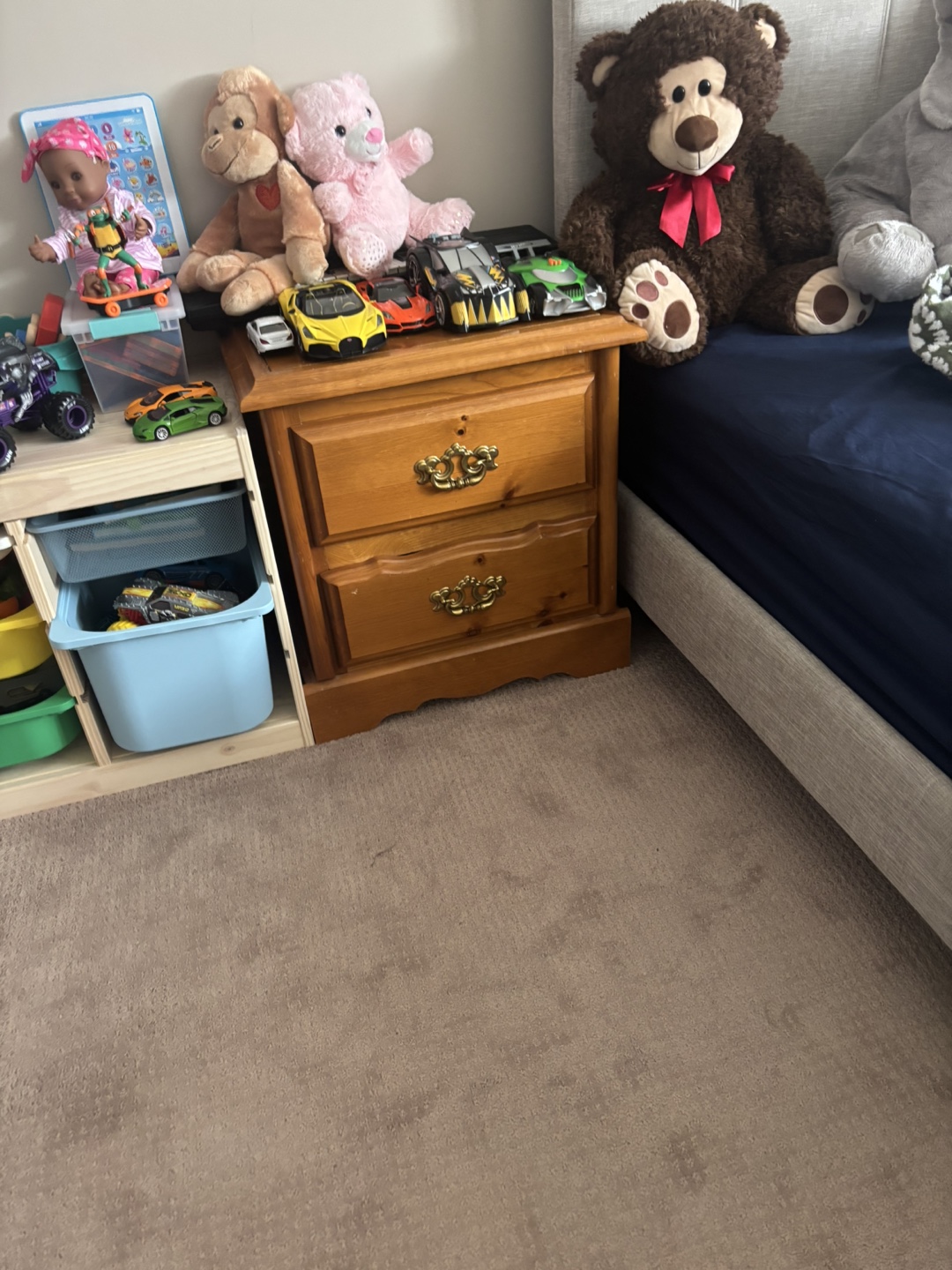 Complete bed set
