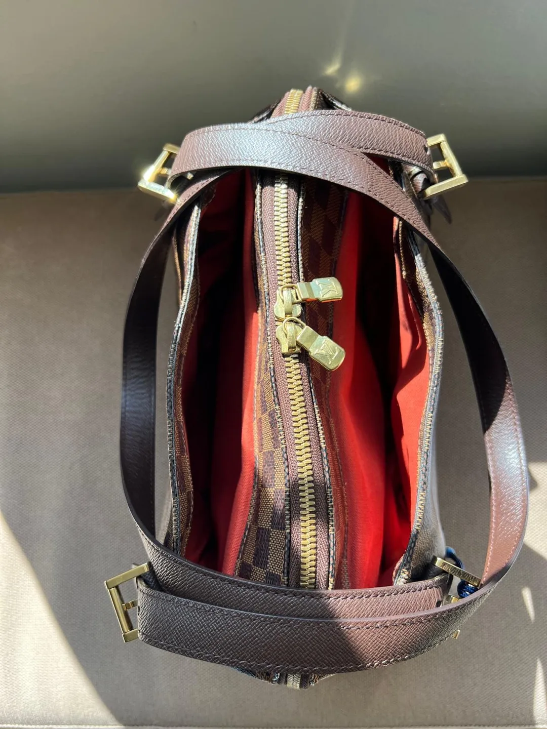 Louis Vuitton Damier Ebene Shoulder Bag MM image indicator(4)