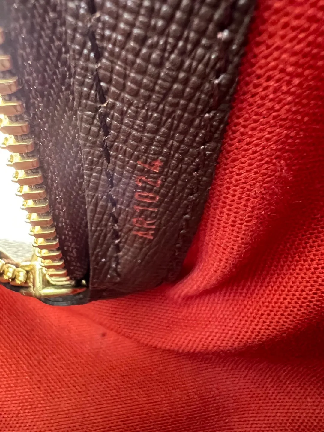 Louis Vuitton Damier Ebene Shoulder Bag MM image indicator(3)