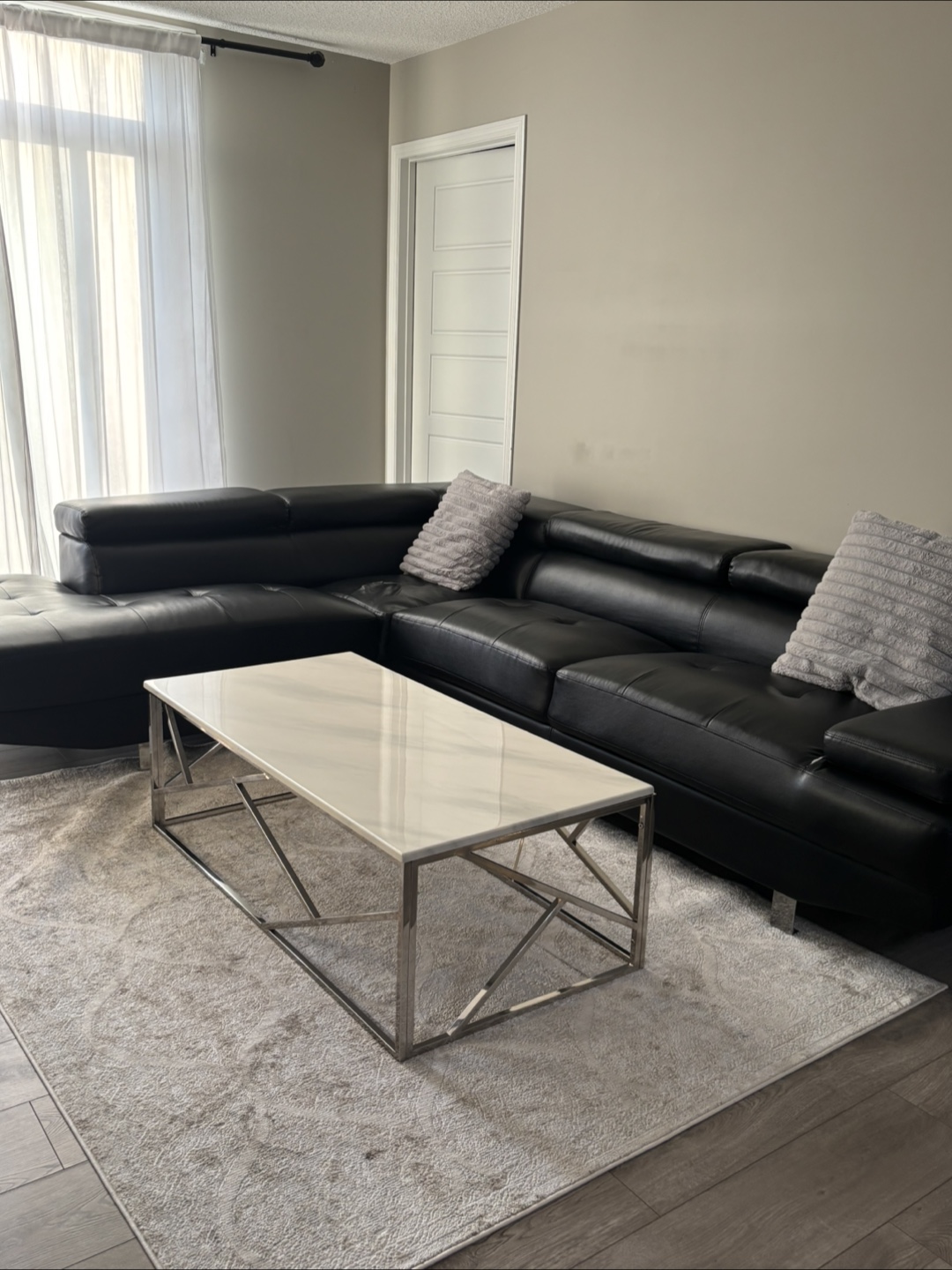 Sectional - photo 3