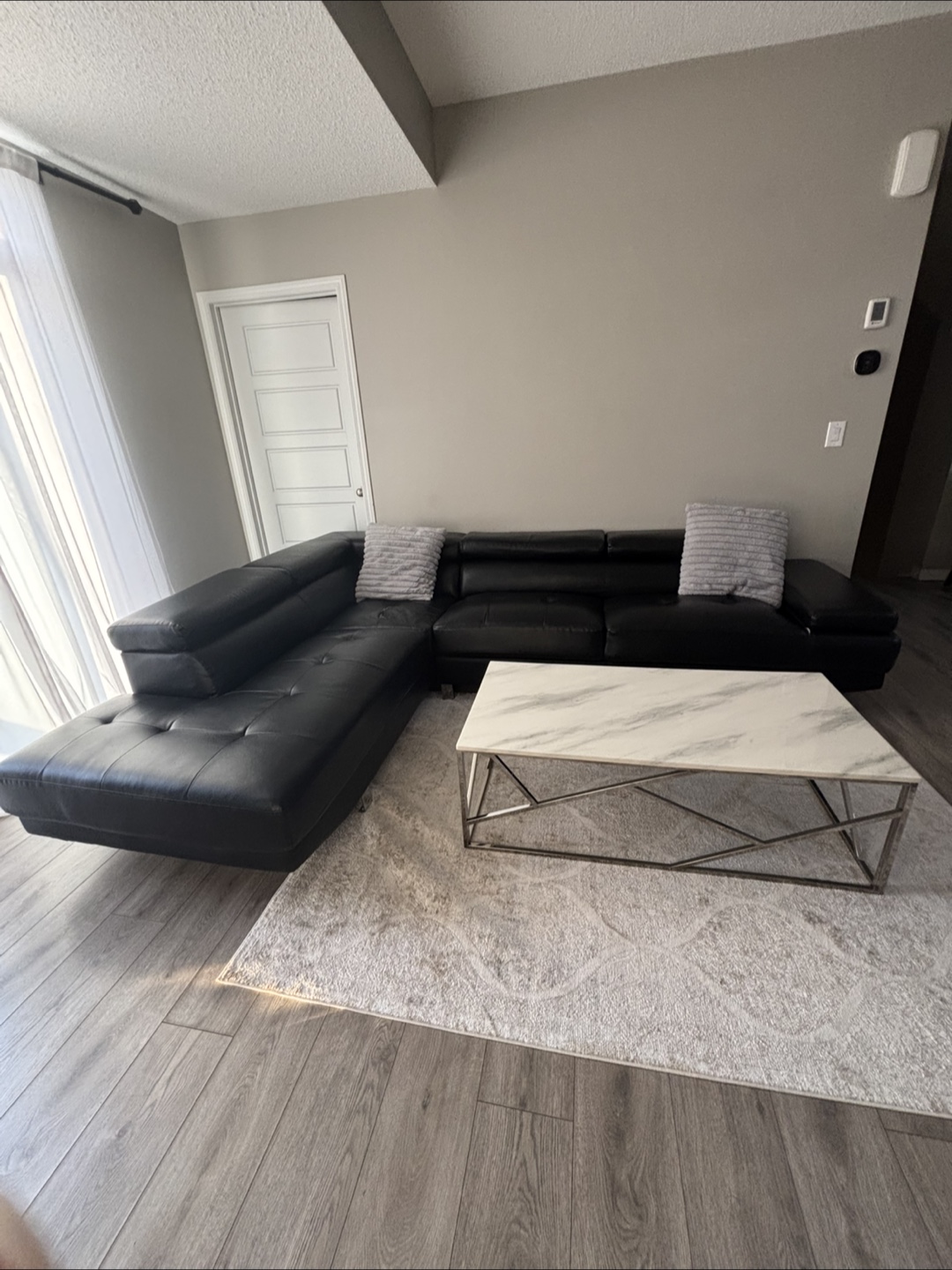 Sectional - photo 2