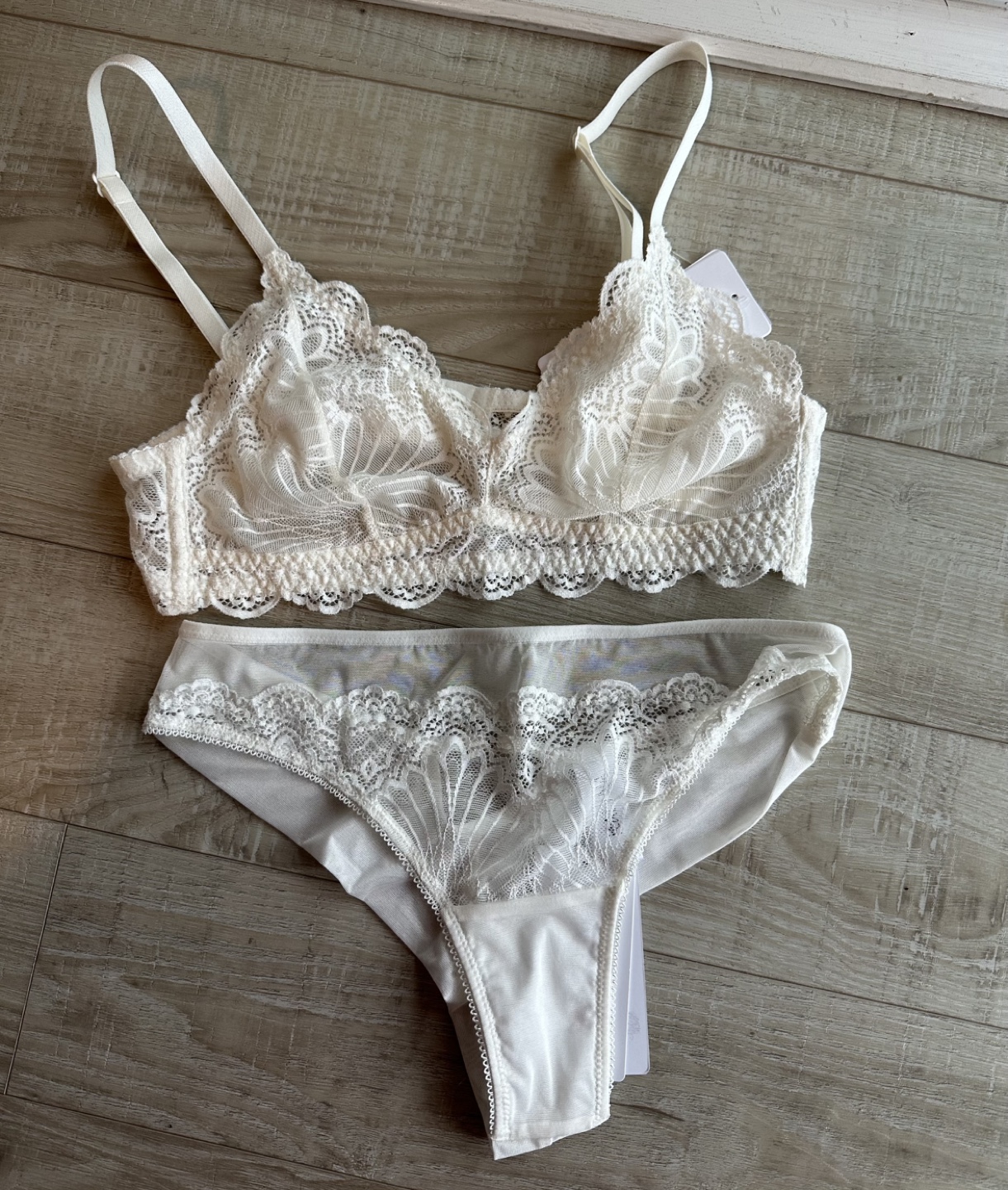 White Lace Bra & Panty Set - photo 4