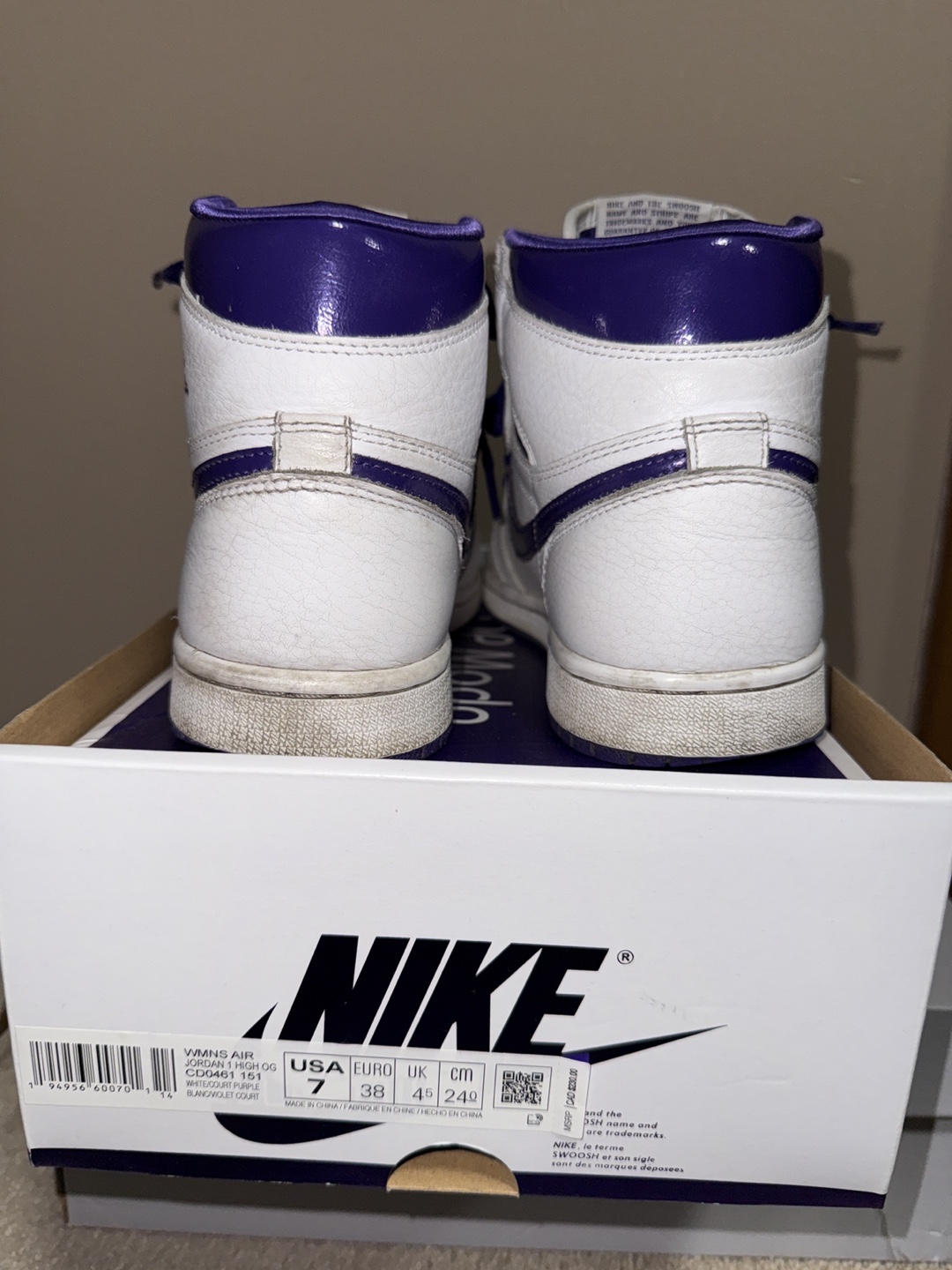 Nike Air Jordan 1 High - photo 4