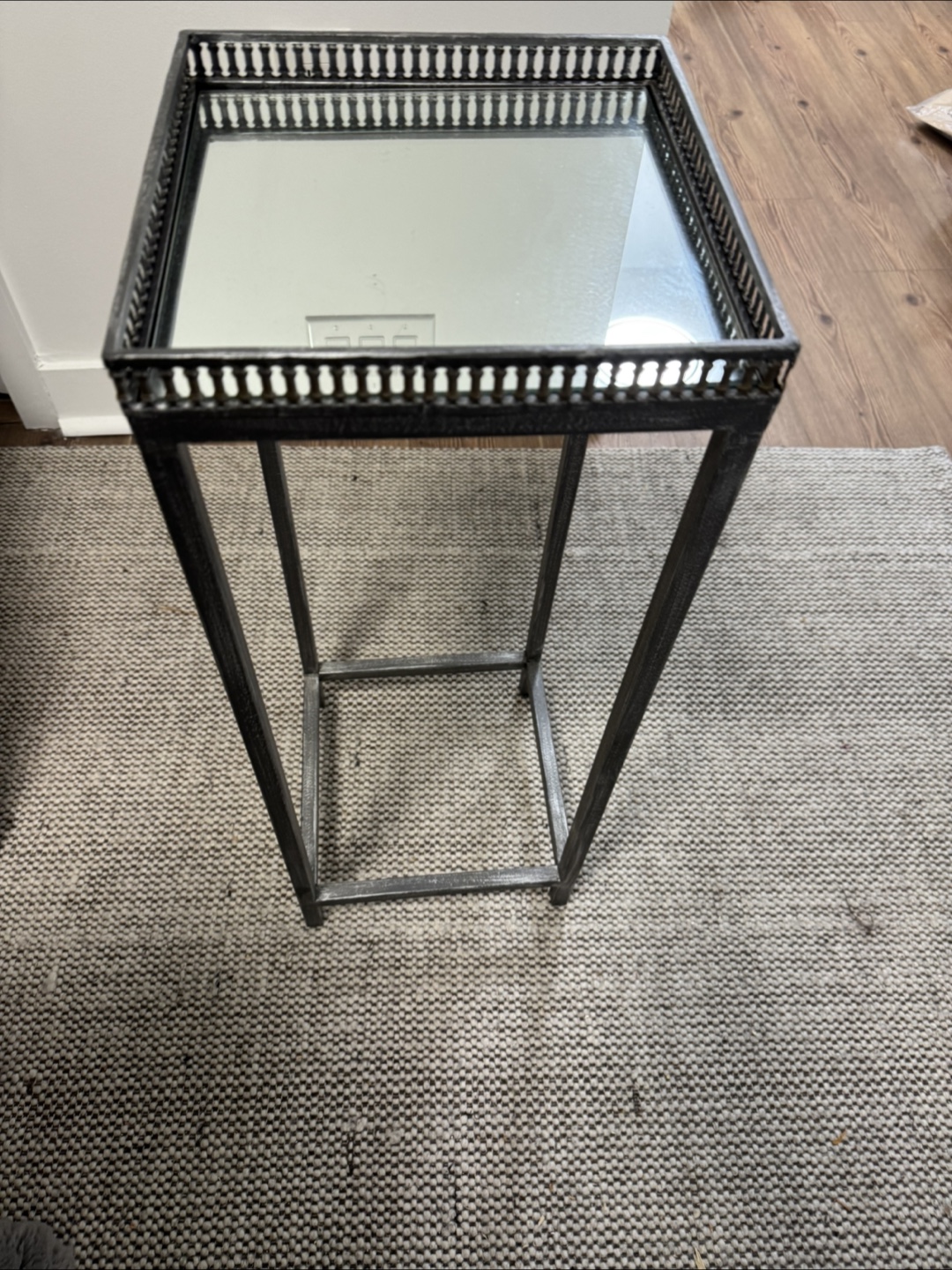 Square Mirrored Table with Metal Frame - photo 3