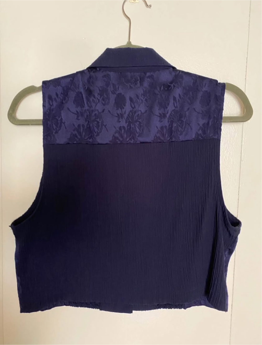 Miss Dorby Sleeveless Button Up Top - photo 2
