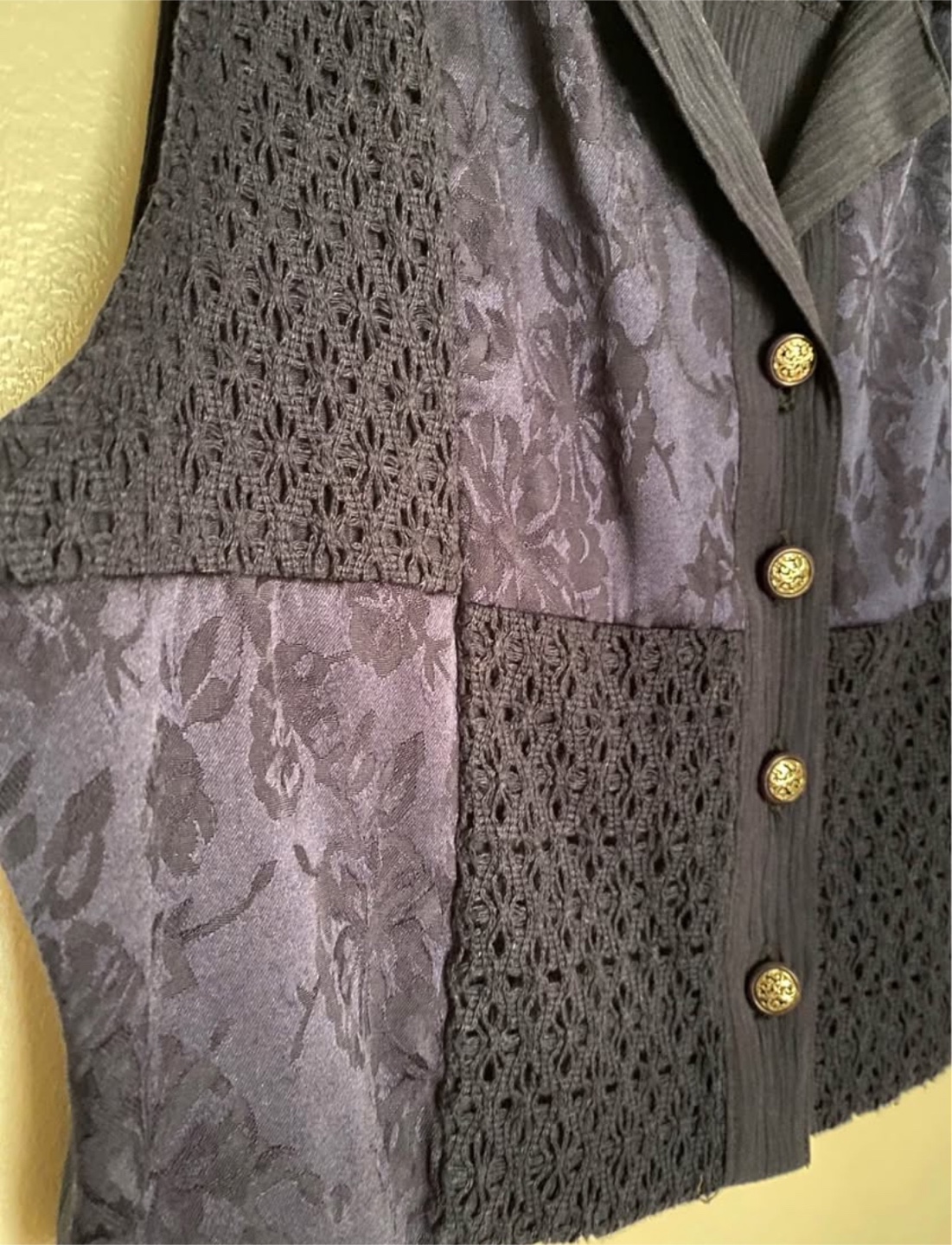 Miss Dorby Sleeveless Button Up Top - photo 3