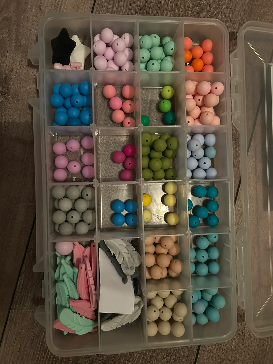 Beads and Bead Organizers image indicator(2)