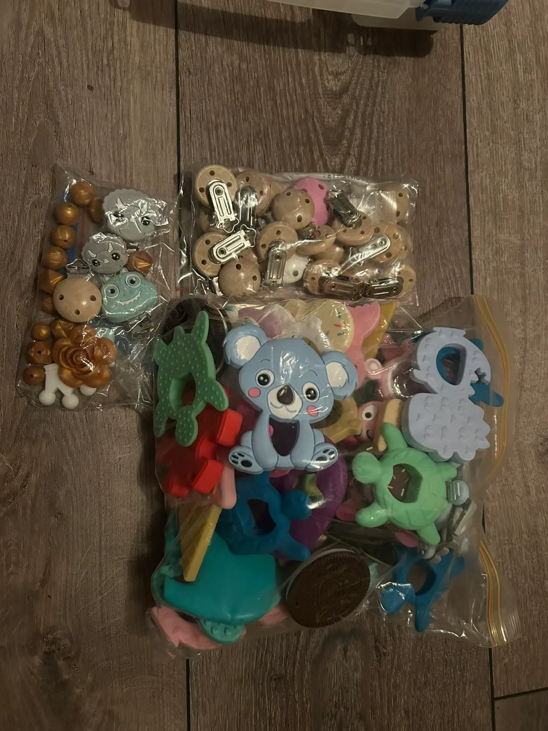 Beads and Bead Organizers image indicator(9)