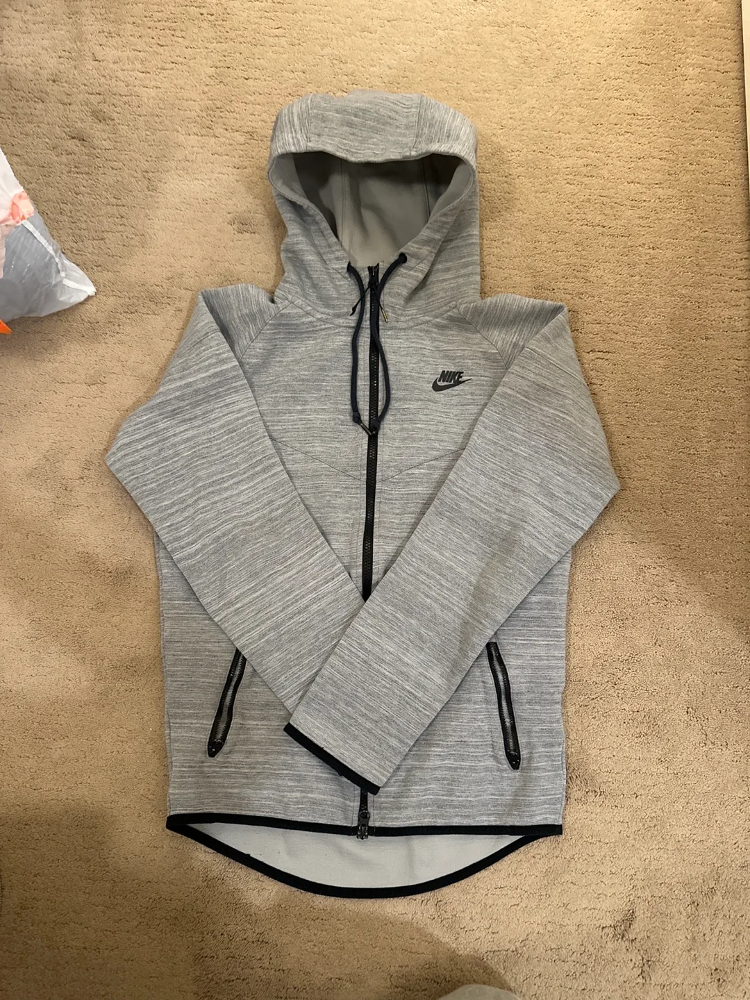 Nike Hoodie thumbnail