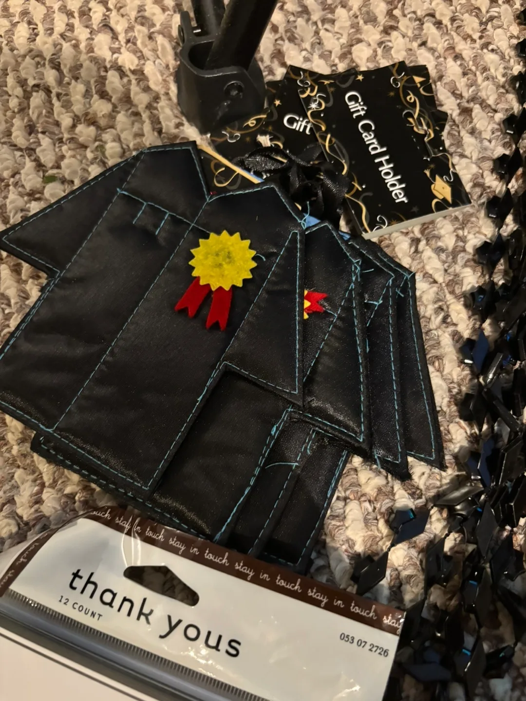 Graduation Party Supplies image indicator(4)