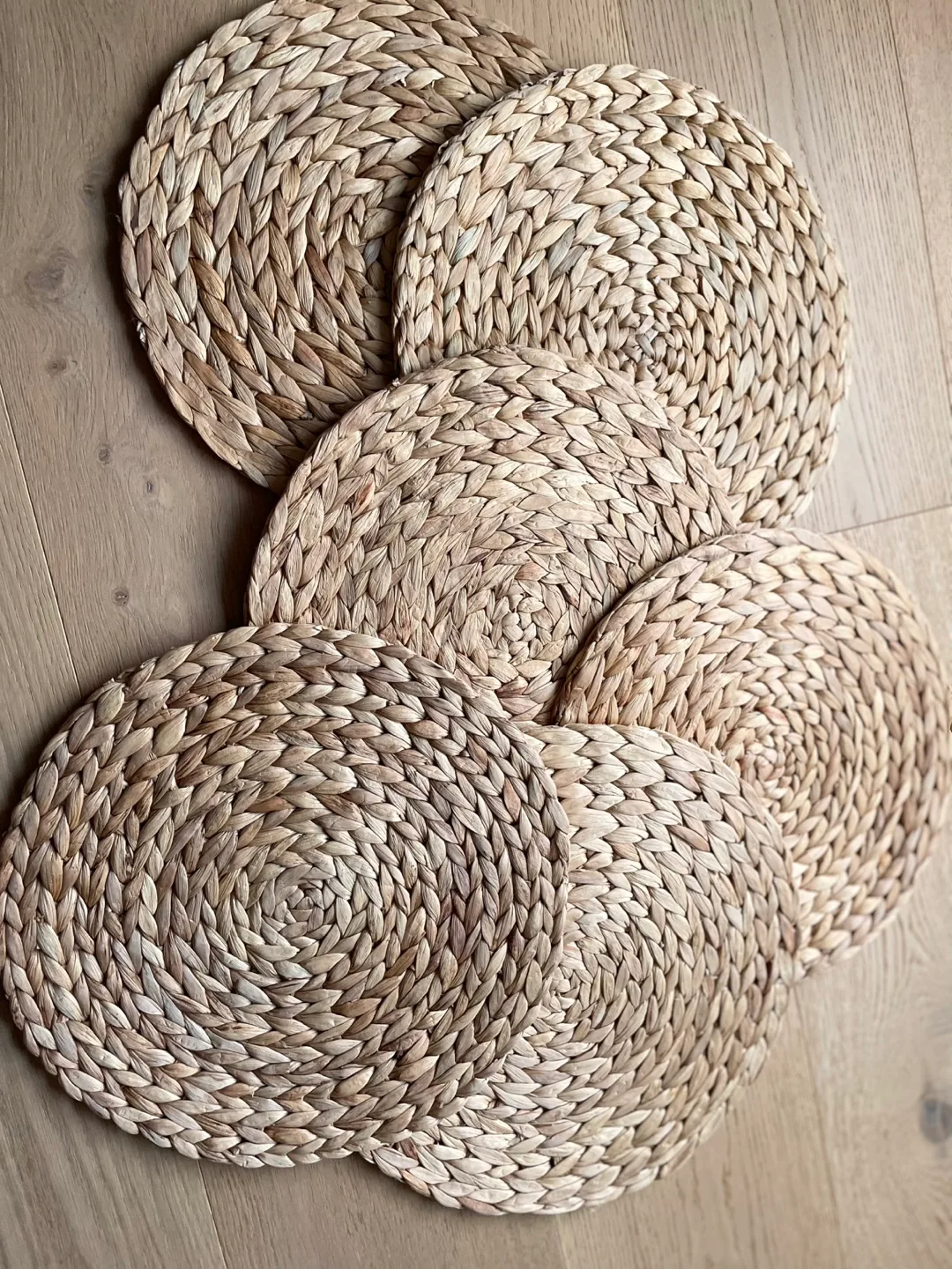 6 Pack, Rattan Round Placemats, Natural Hand-Woven. New! image indicator(9)