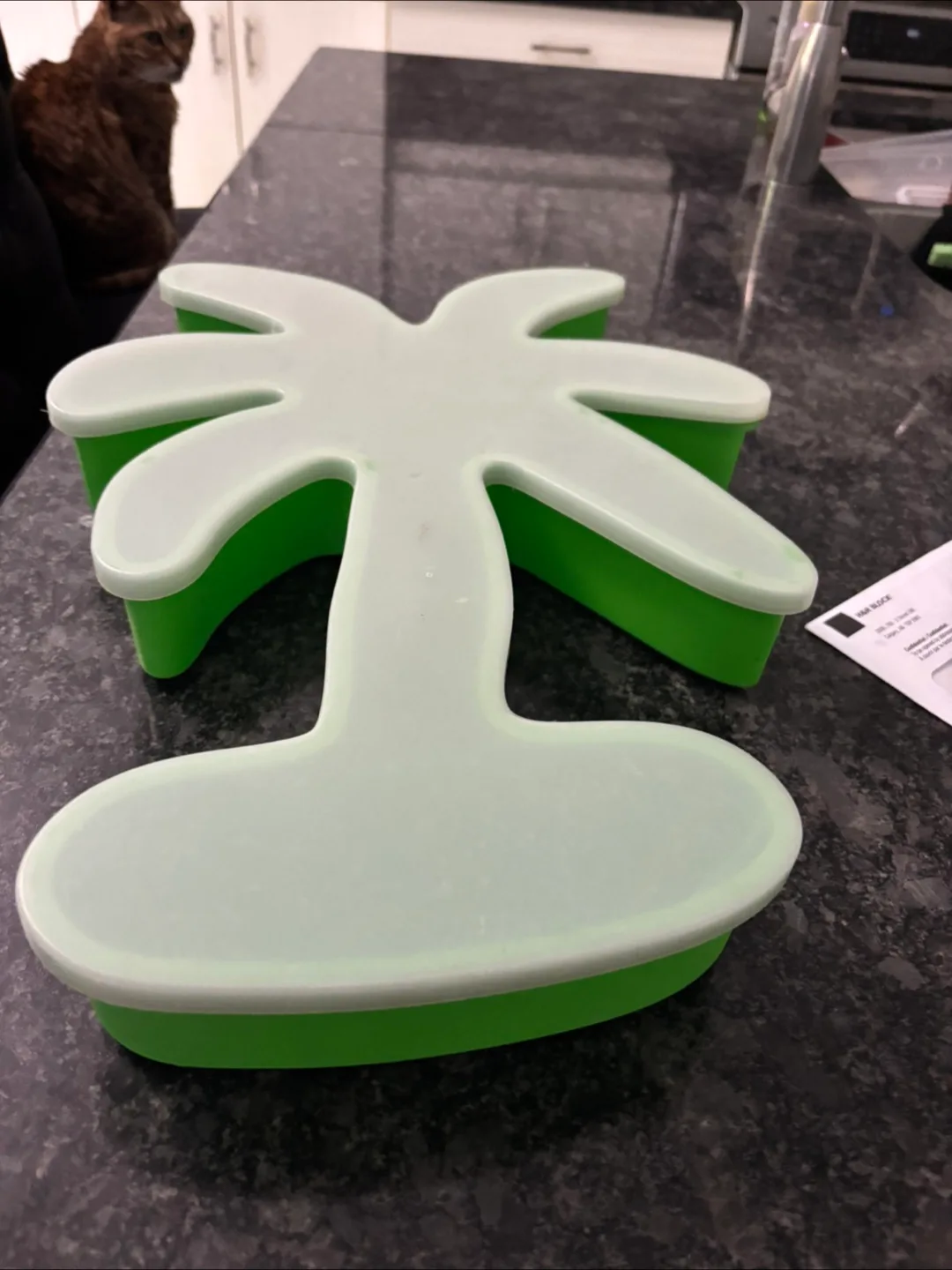 Palm Tree Shaped snack/ fruit/veggie serving tray with lid image indicator(3)