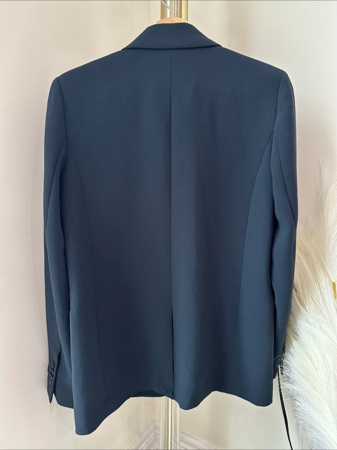 Aritzia Generation Blazer Crepette Size 0 NWT image indicator(2)