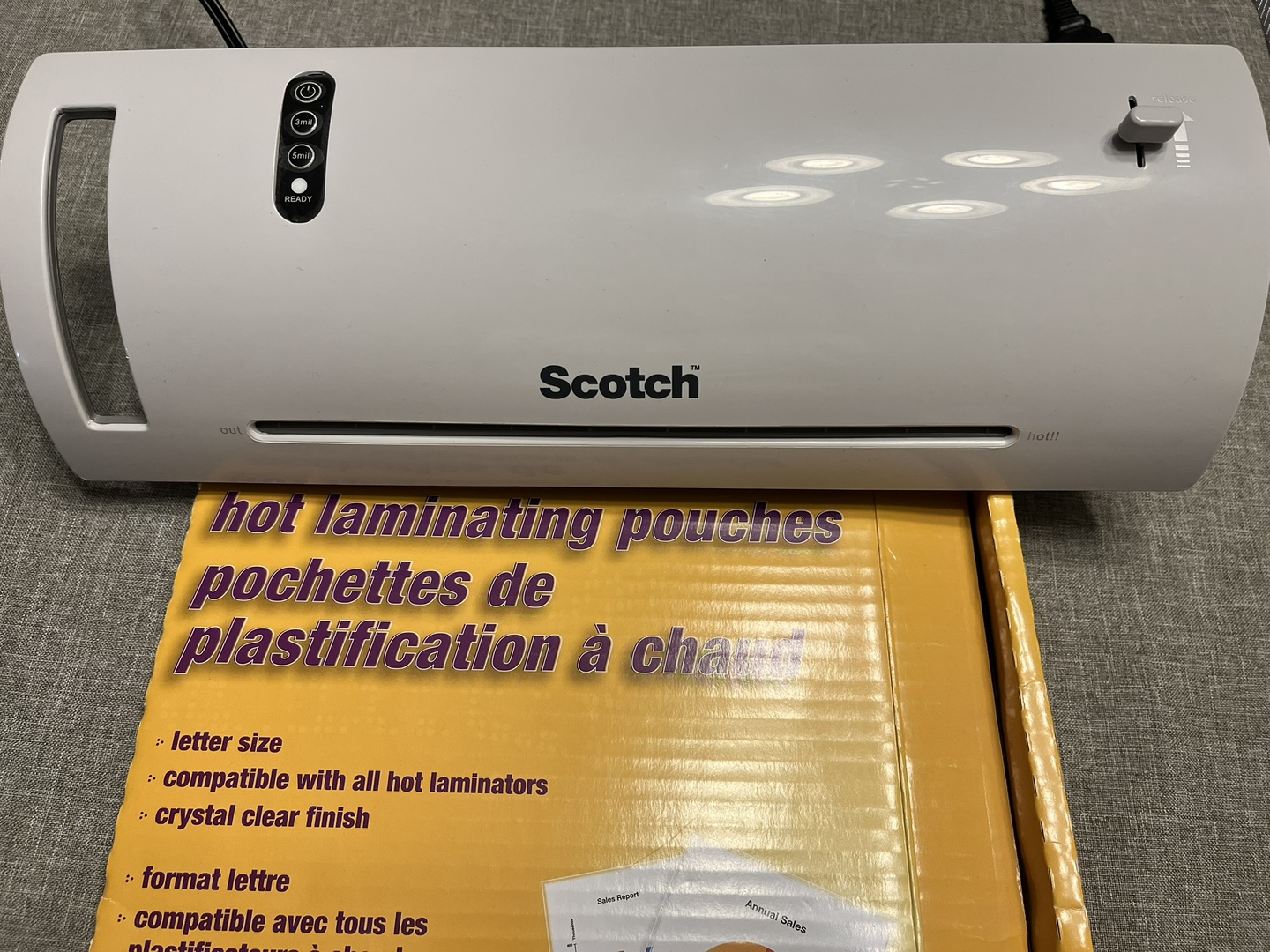 Scotch Brand Laminator plus extra pouches - photo 2