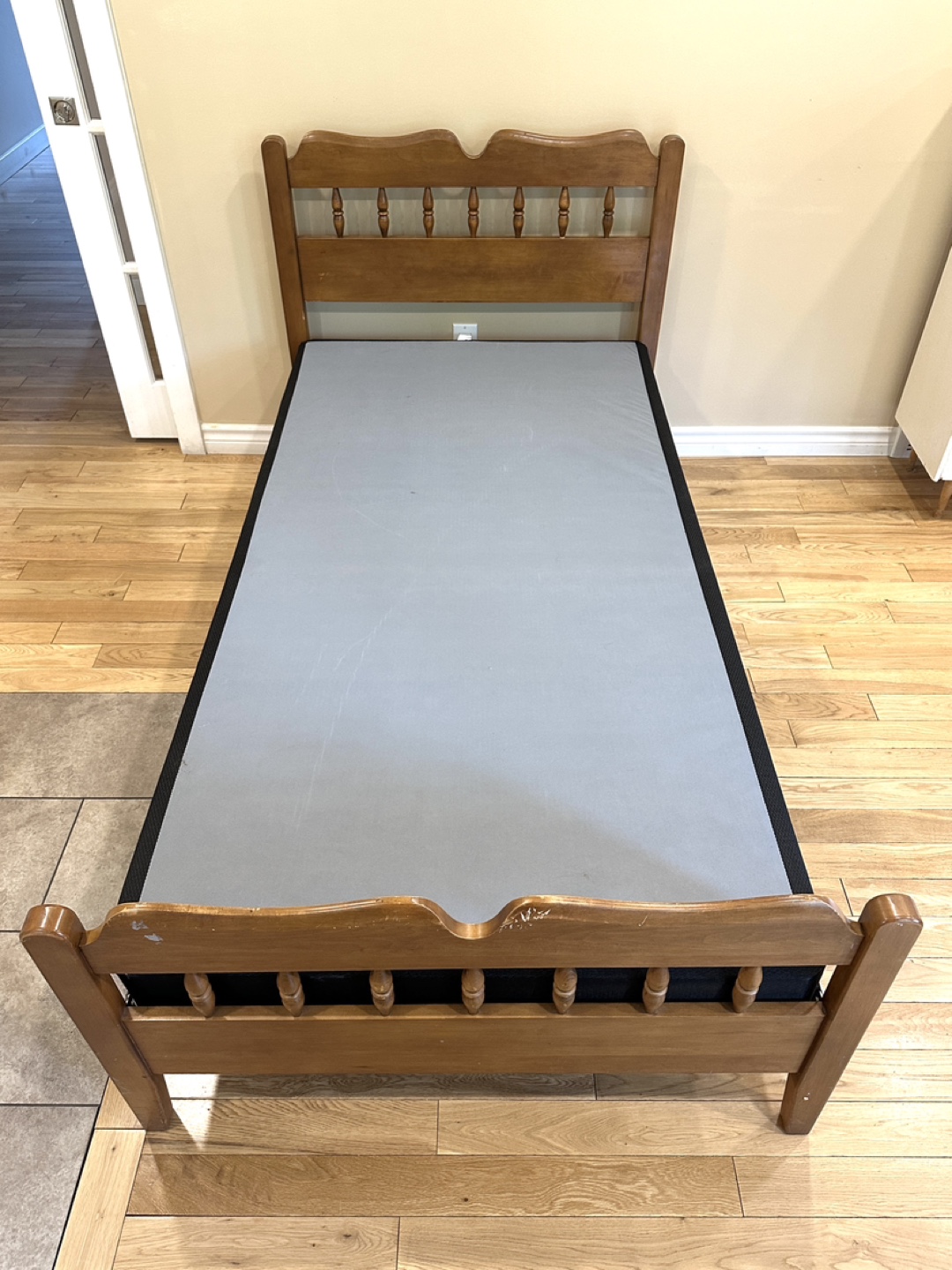 Twin Size Wood Bed with Boxspring (CAN DELIVER)