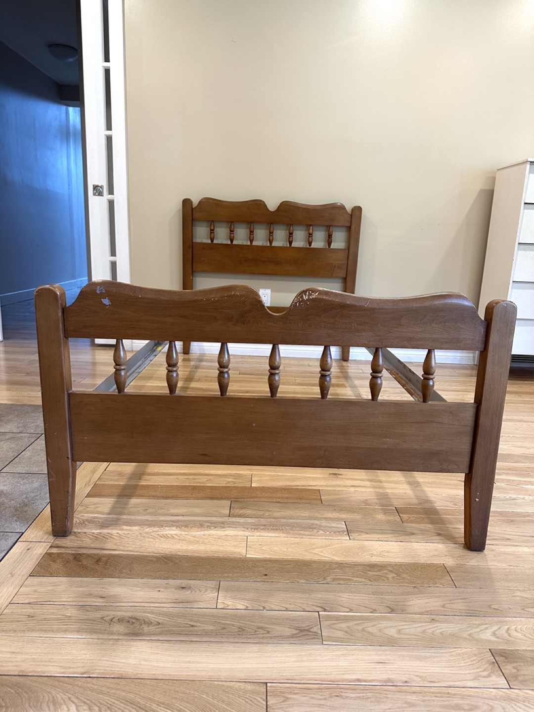 Twin Size Wood Bed with Boxspring (CAN DELIVER) - photo 5