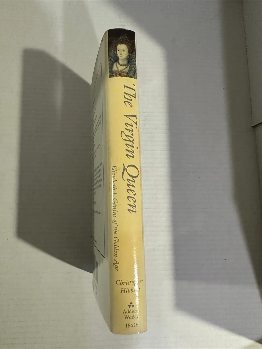 The Virgin Queen Book by Christopher Hibbert image indicator(2)