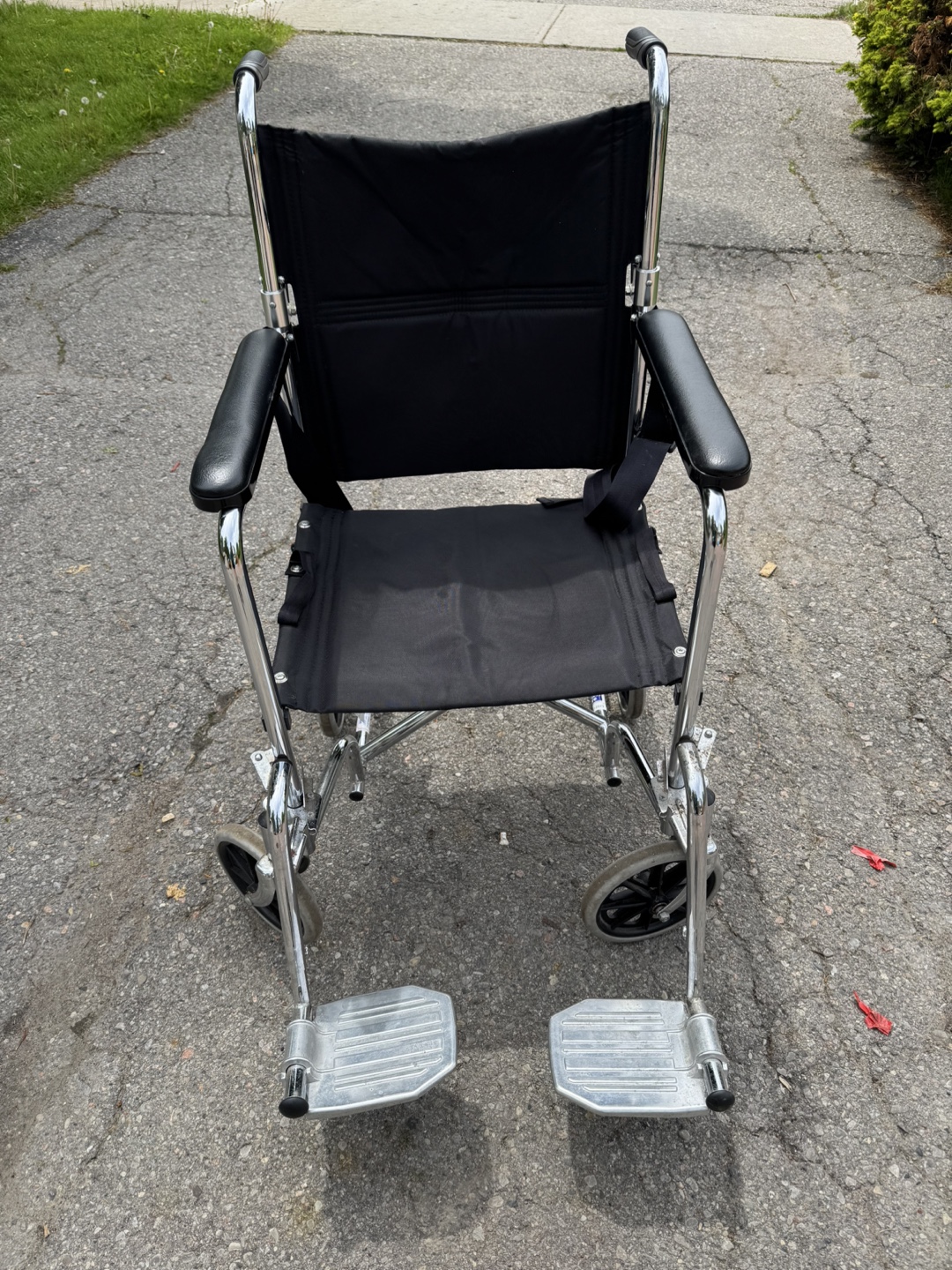 AMG Lightweight Wheelchair - photo 2