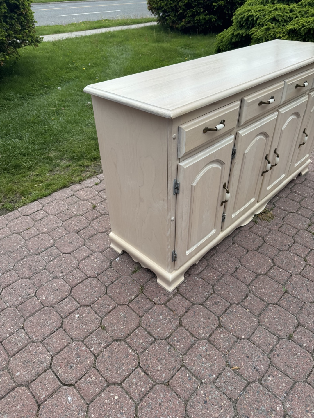 Sideboard/Buffet - photo 4