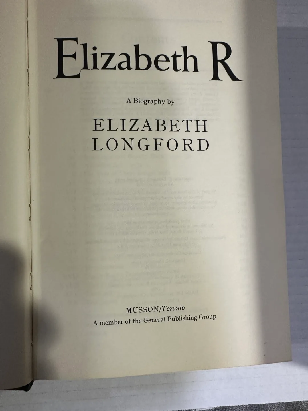 Elizabeth R. A Biography by Elizabeth Longford image indicator(5)