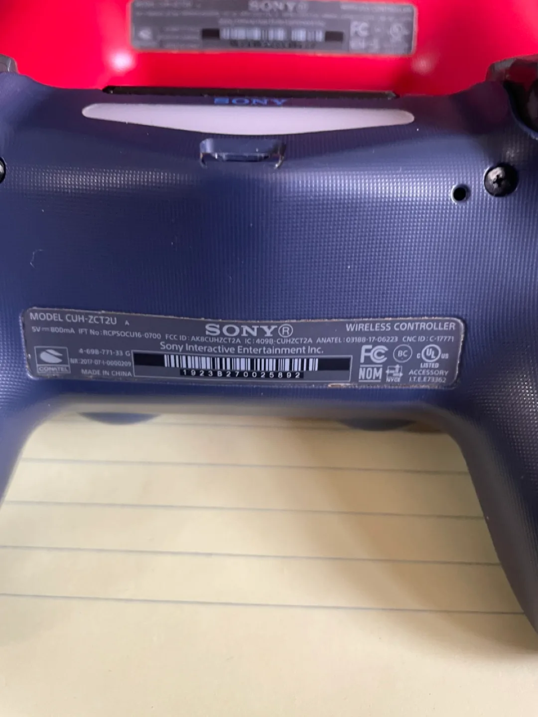 PlayStation 4 Controller - Red and Blue image indicator(6)