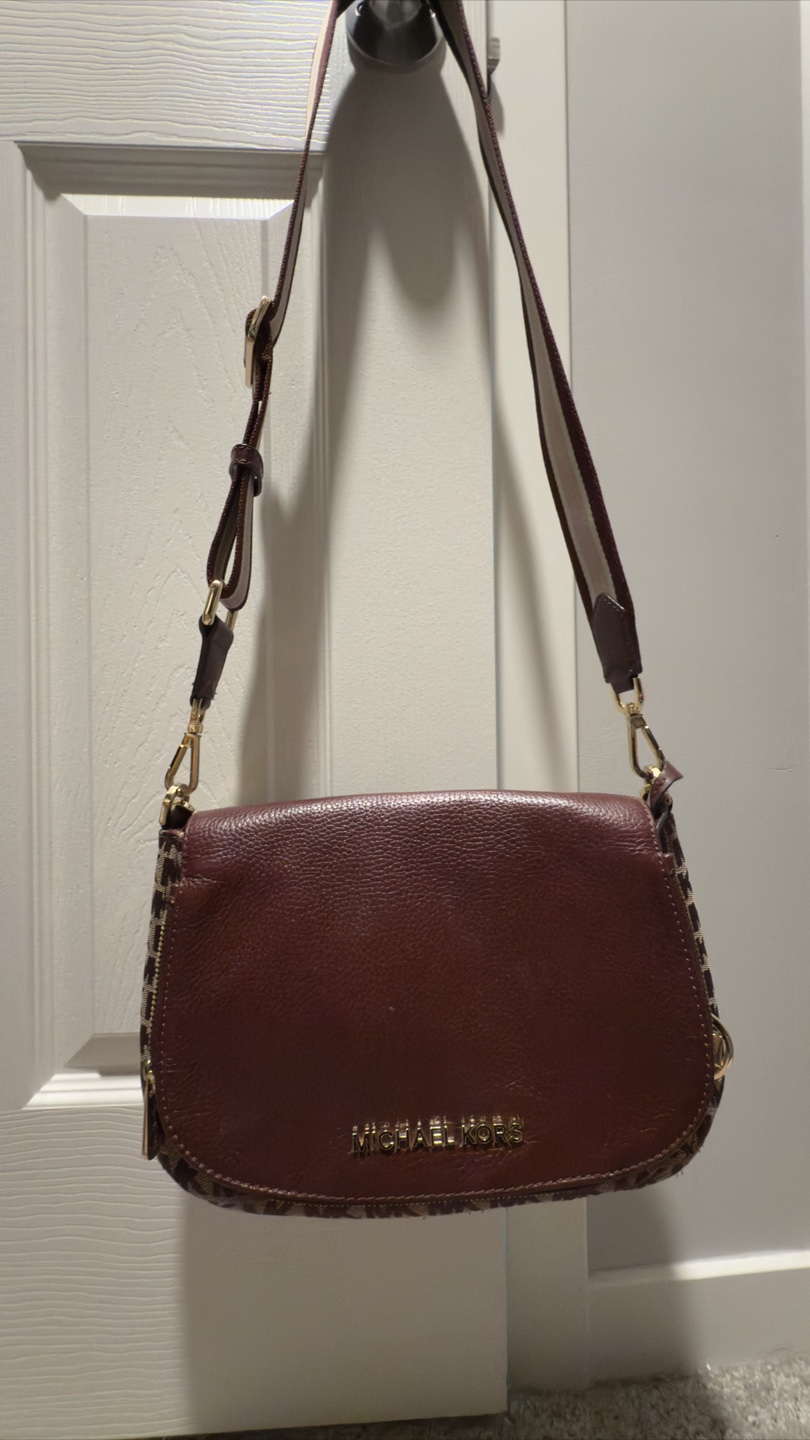 Michael Kors Burgundy Handbag - photo 2