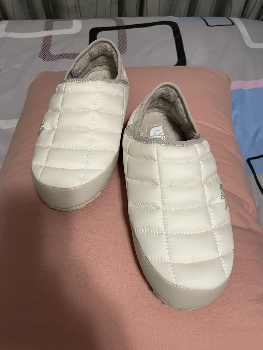 Women’s NorthFace Thermoball image indicator(3)