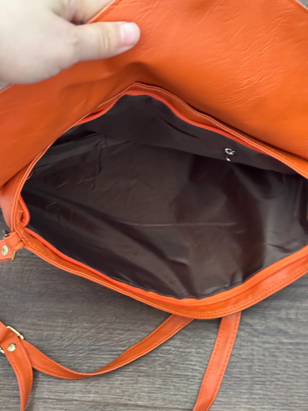 Envelope Style Shoulder Bag image indicator(3)