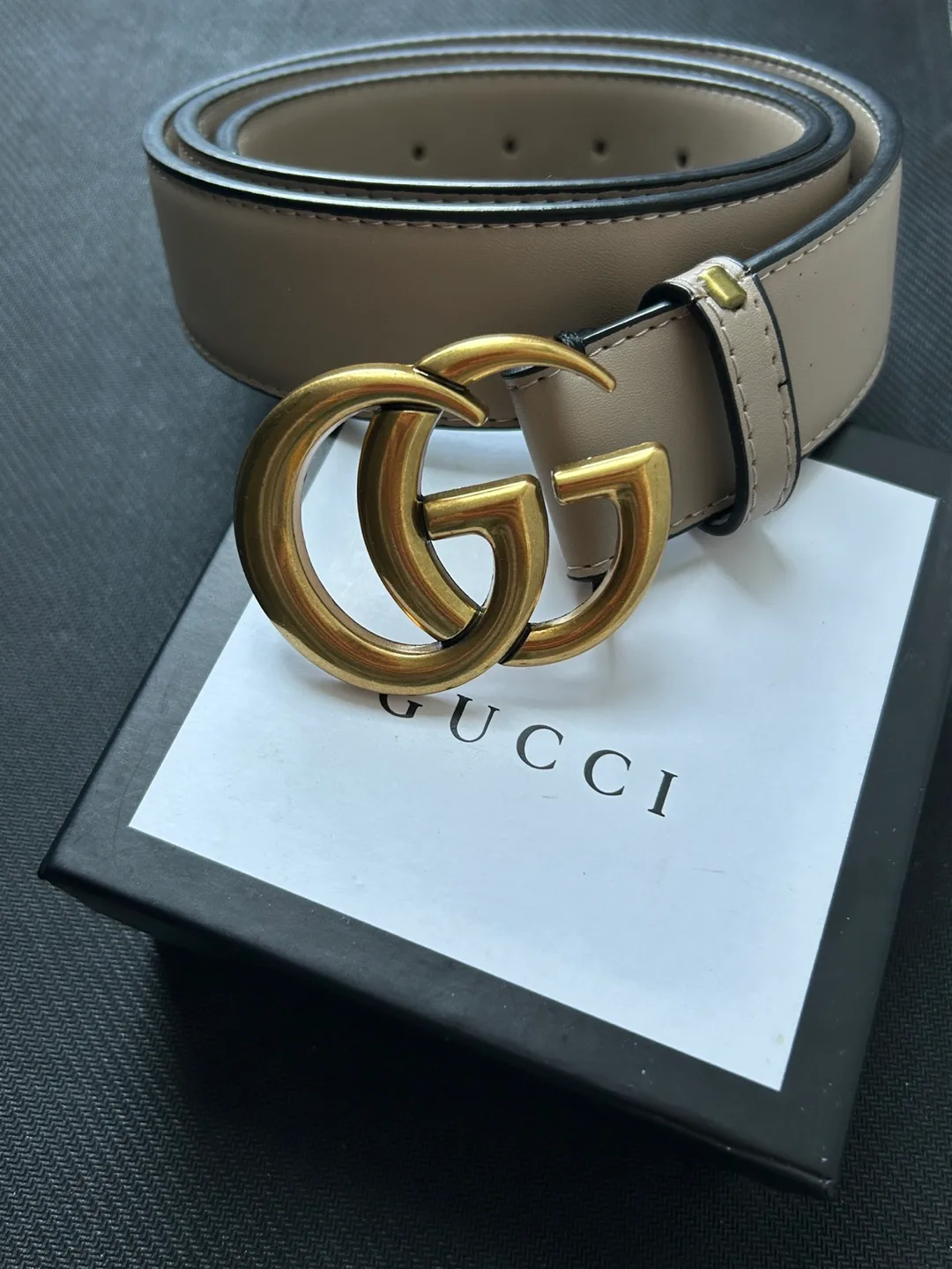 Gucci belt with the iconic GG logo buckle thumbnail