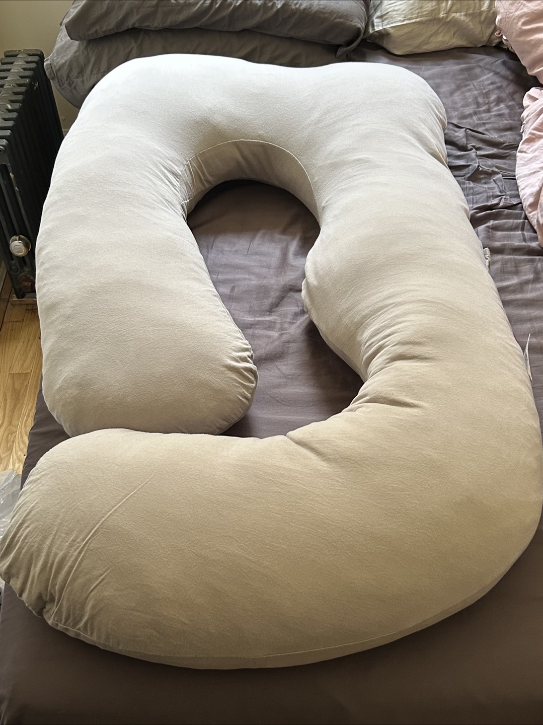 Pregnancy pillow, full body support
