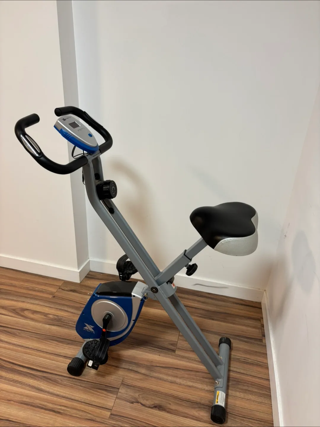 Xterra Foldable Exercise Bike image indicator(2)