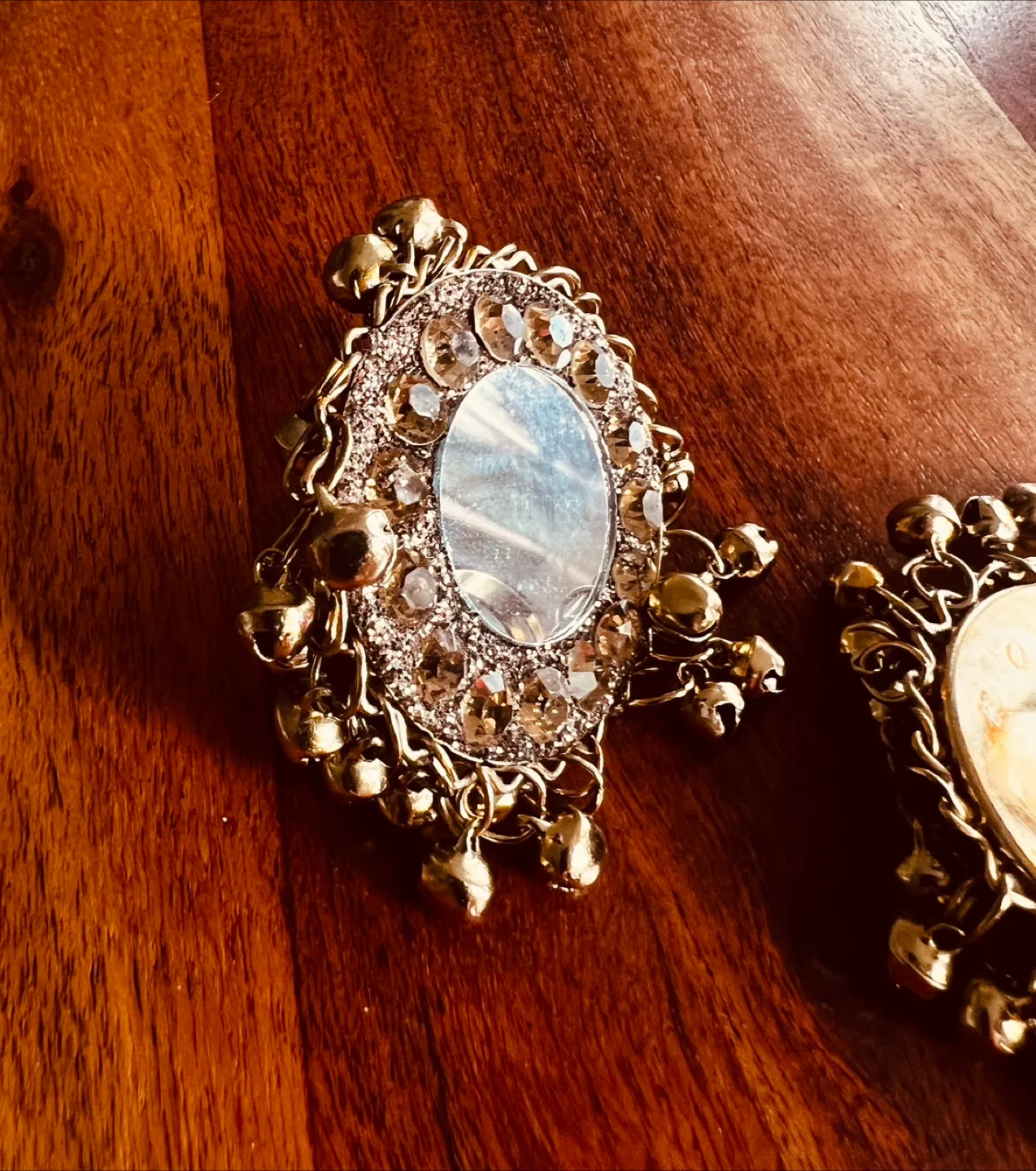 Vintage mirror rings image indicator(2)