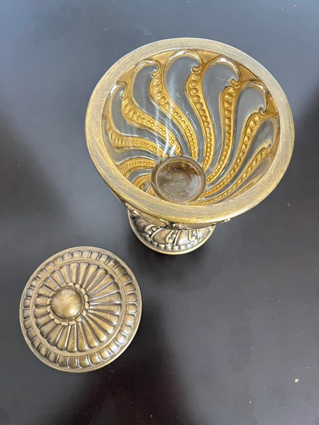 Antique Style Decorative Jar image indicator(2)