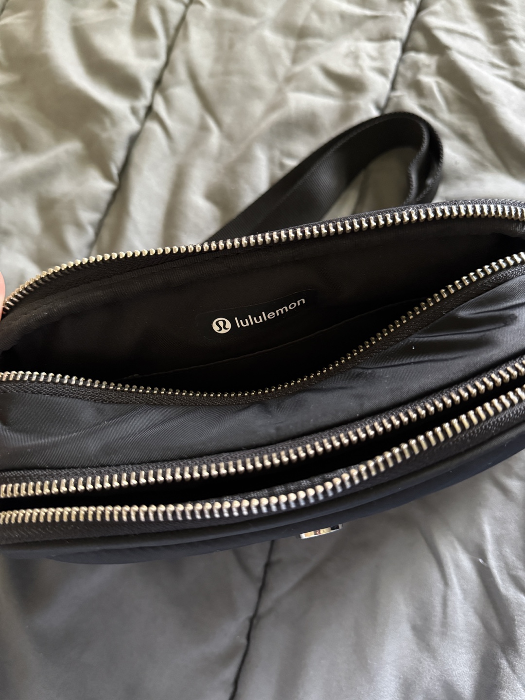 Lululemon Black Crossbody Camera Bag - photo 2