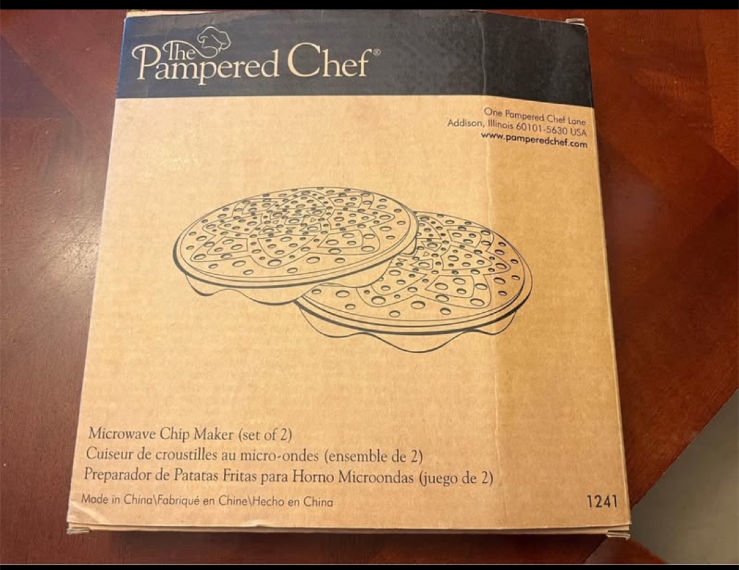 Pampered Chef Microwave Chip Maker (Set of 2) – like new in box