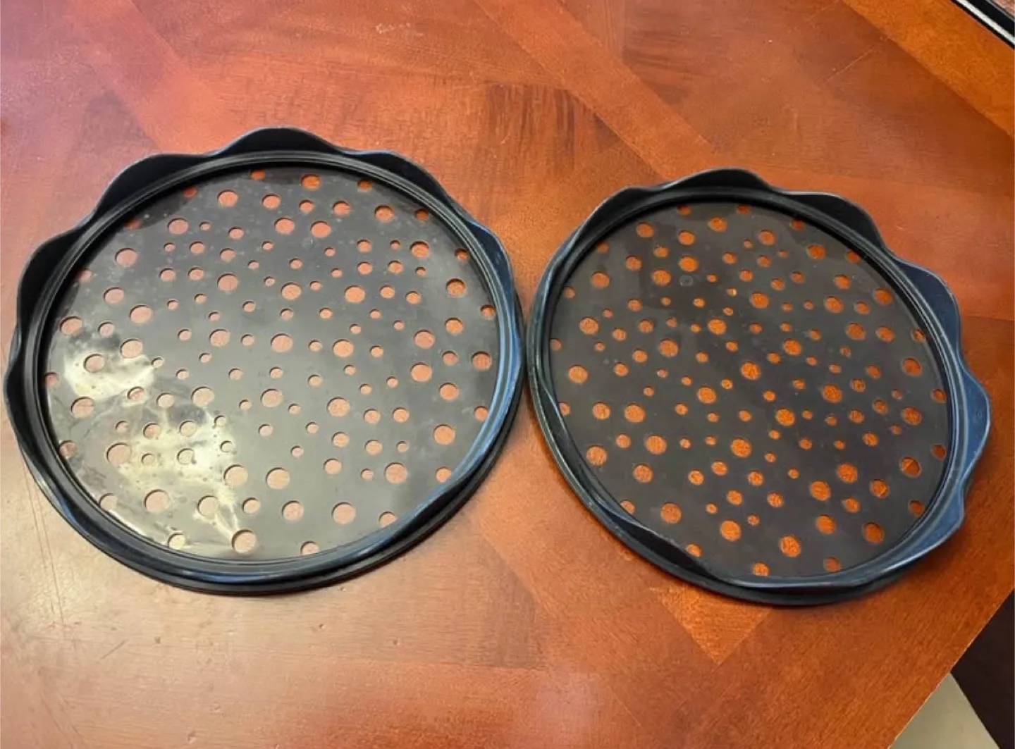 Pampered Chef Microwave Chip Maker (Set of 2) – like new in box image indicator(3)