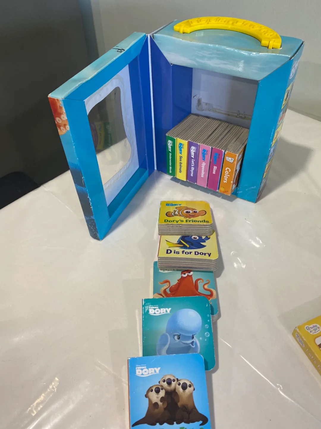 Finding Dory Children's Book Set thumbnail