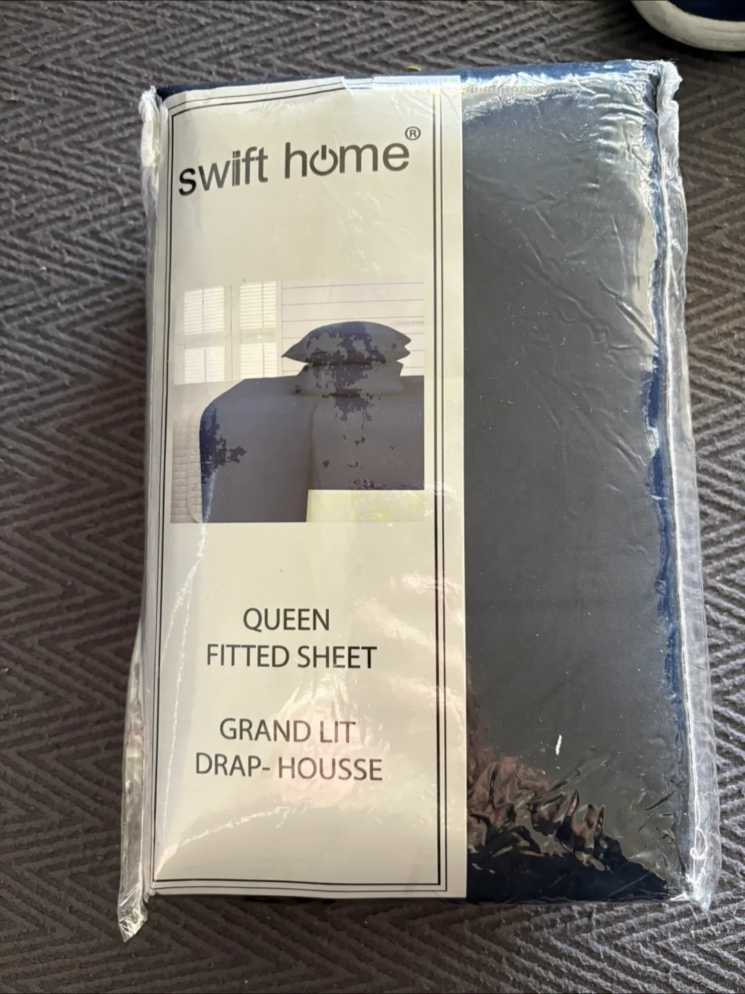 Swift Home Queen Fitted Sheet thumbnail