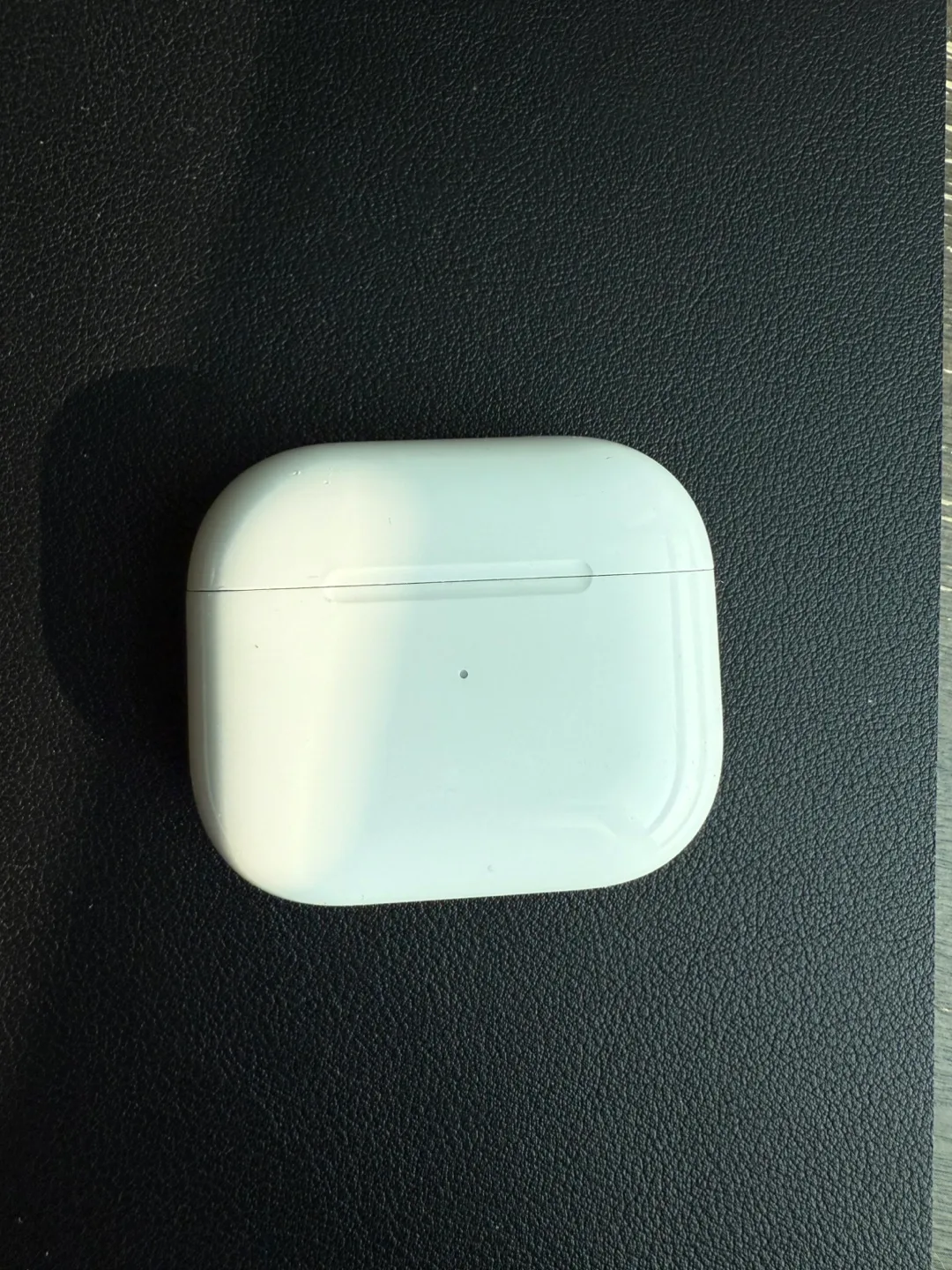 AirPods 3rd Generation image indicator(2)
